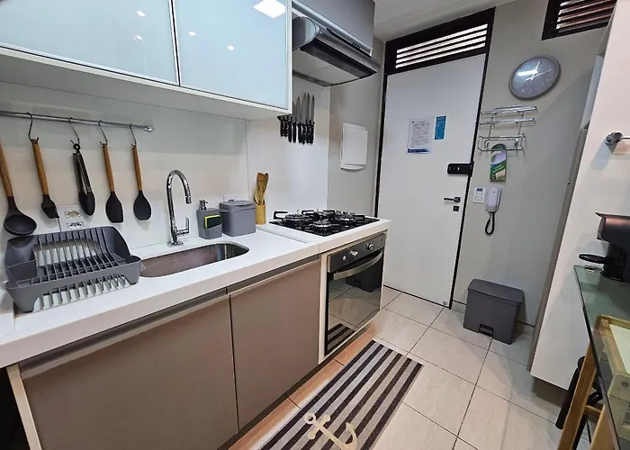 Flat Luxo Terreo Com Varanda Privativa No Nannai E Com Varanda Gourmet - Locarhouse