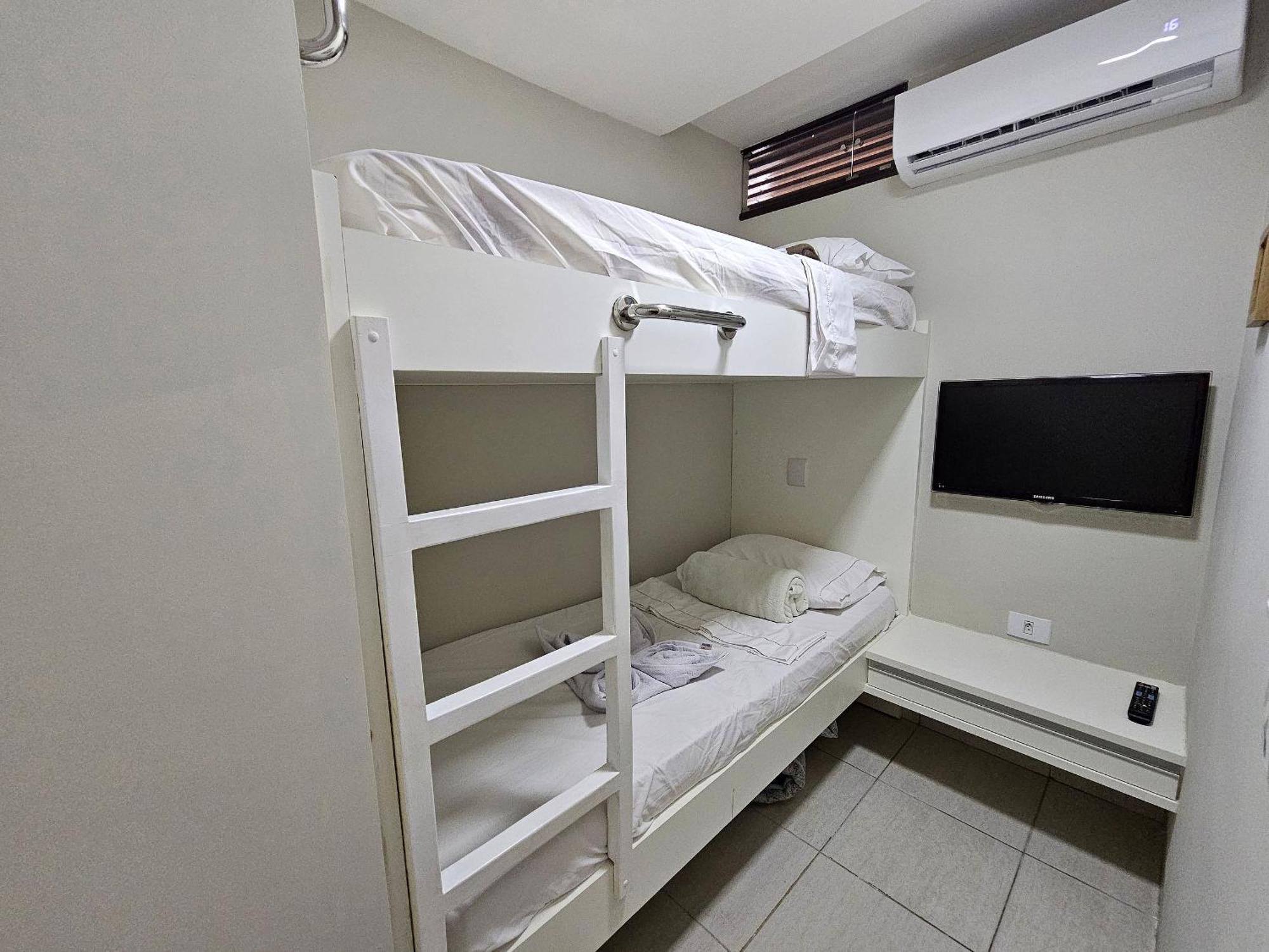 Flat Luxo Terreo Com Varanda Privativa No Nannai E Com Varanda Gourmet - Locarhouse Apartment